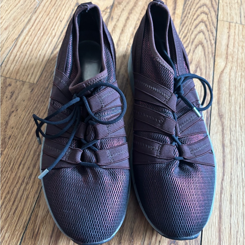 Women’s Purple Walking Shoes
